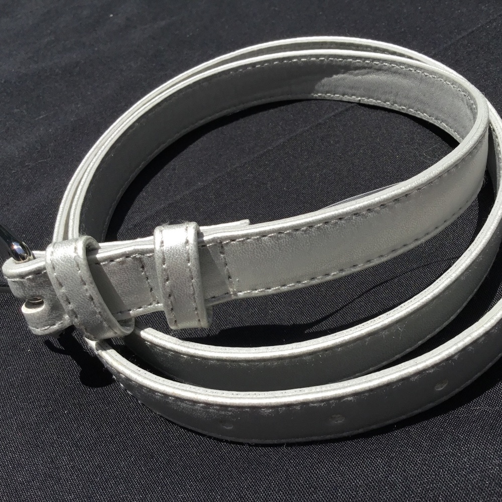Stylish Silver Belt NWT
